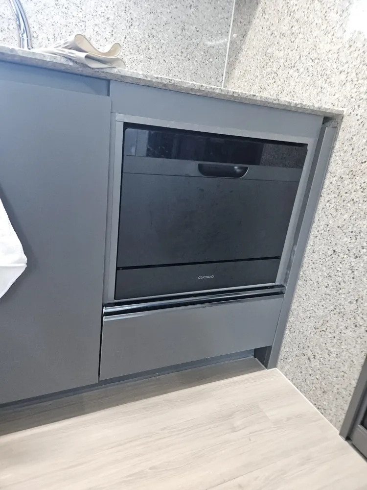 냉장고 틈새수납장 시공 사례